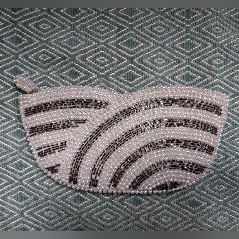 Bags by Susan Vintage Japanese Hand Beaded Coin Purse Wallet